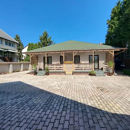 Апартаменты Istvan *