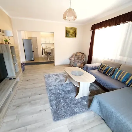 Istvan Апартаменты *