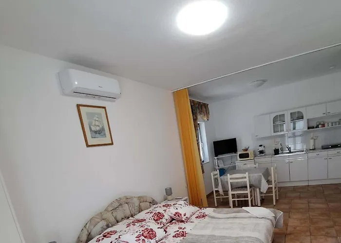 Apartment Istvan *