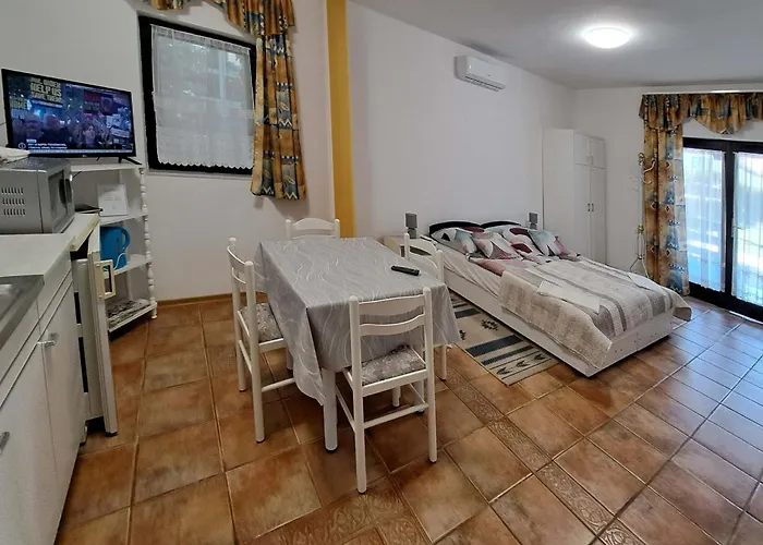 Apartment Istvan *